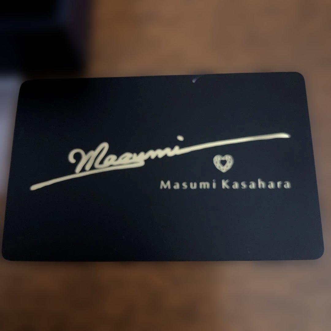 笠原真純 K18WGトリートブルーダイヤ0,4ct