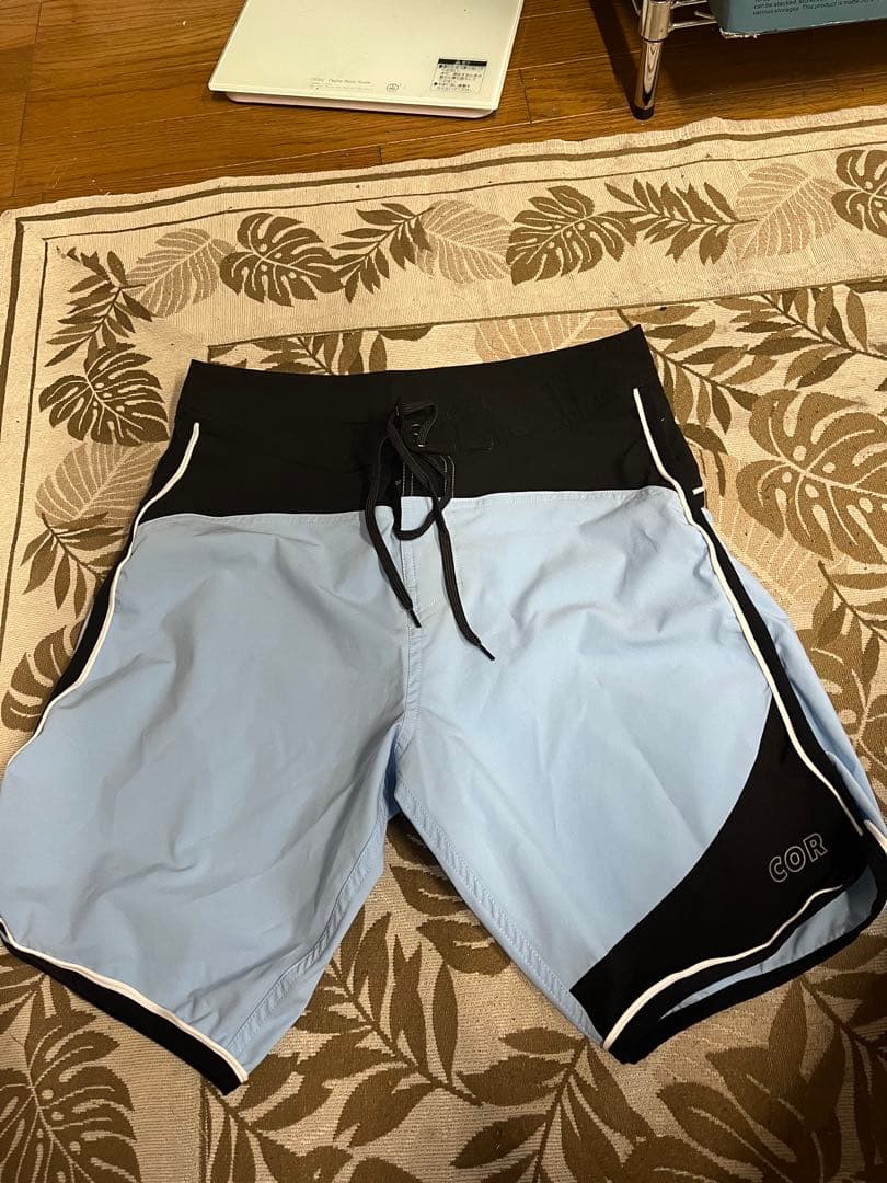 COR カネキンサーフパンツ 新品未使用 LYFT - メルカリ