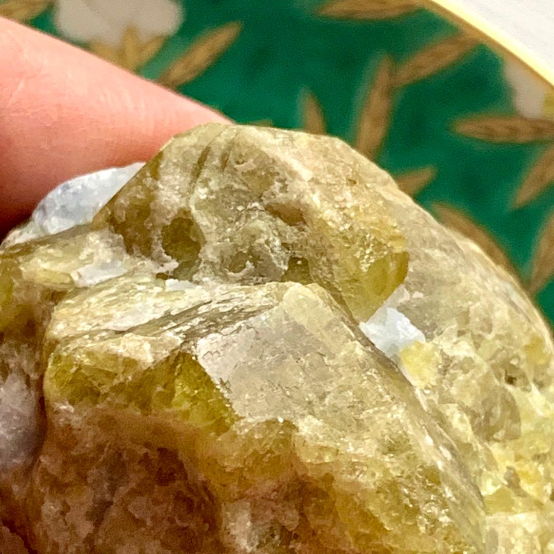 M*I様 ウルトラレア ！イエロー べスビアナイト巨大結晶