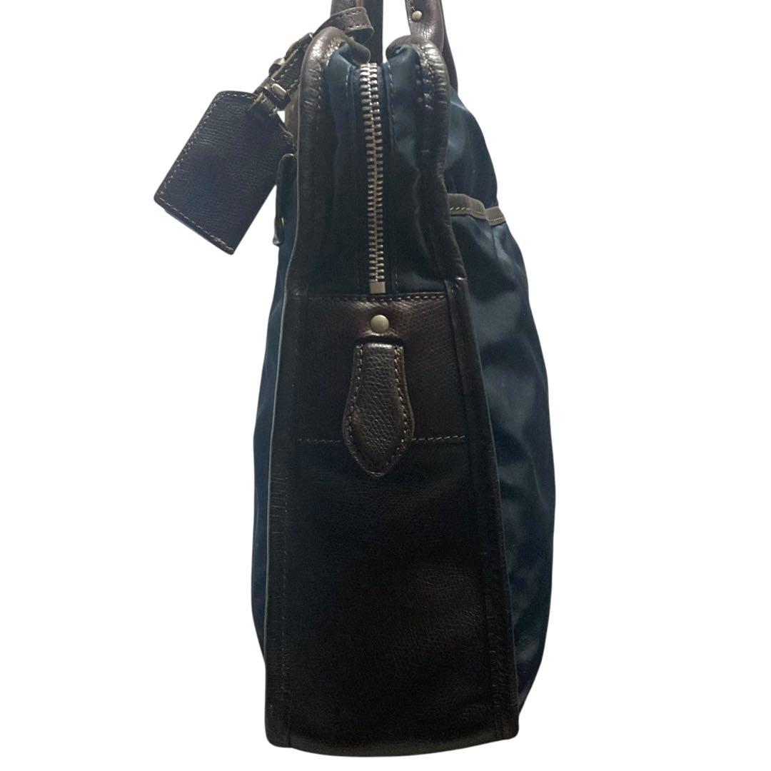 美品 フェリージ ビジネスバッグ A4収納可 ナイロン ネイビー 8637