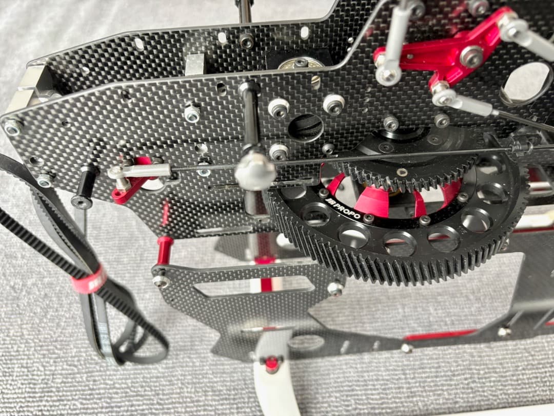 ラジコンヘリ JRPROPO シルフィードE12-700 機体＆ボディセット - メルカリ