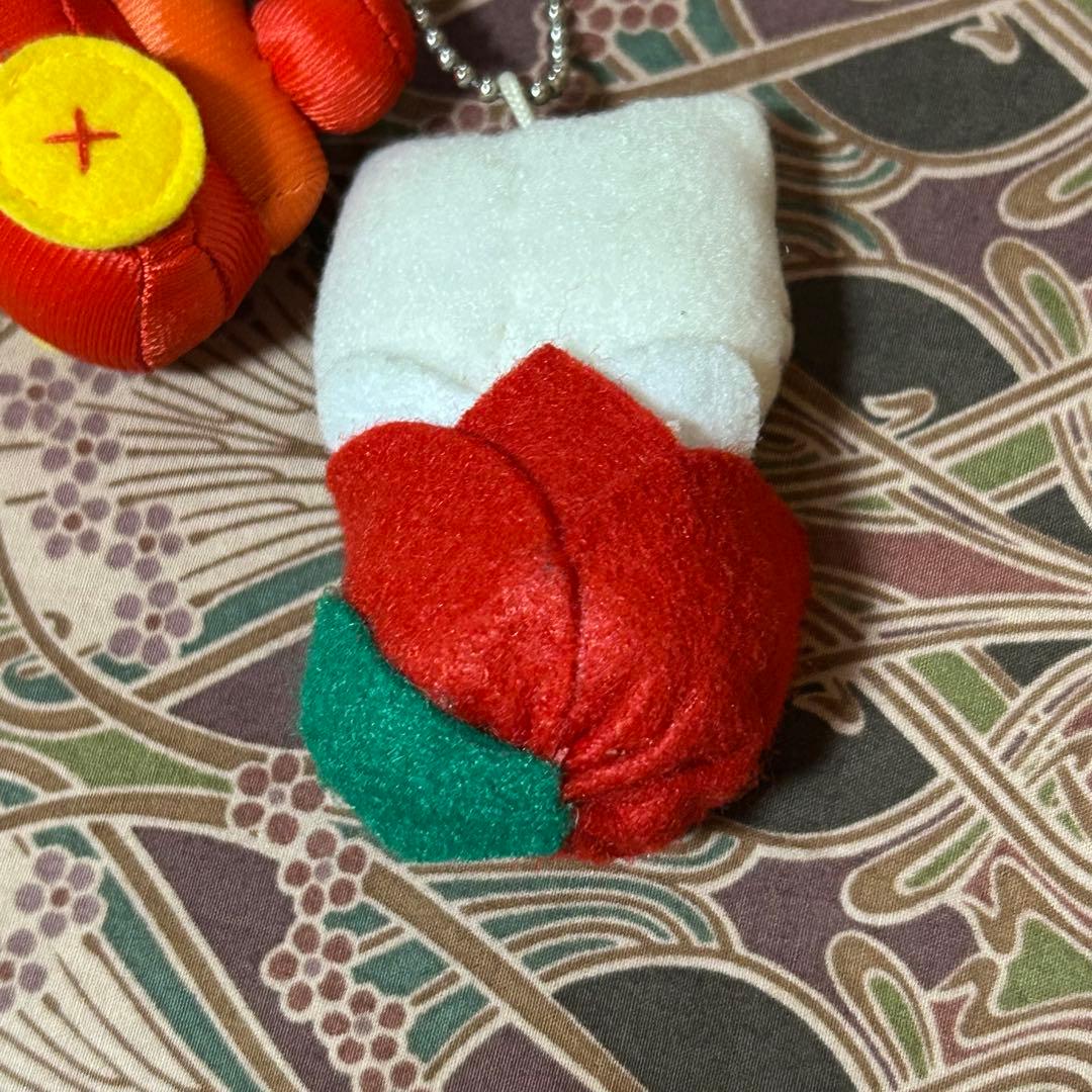 激レア】ハローキティ お花 チューリップ キーホルダー キティちゃん