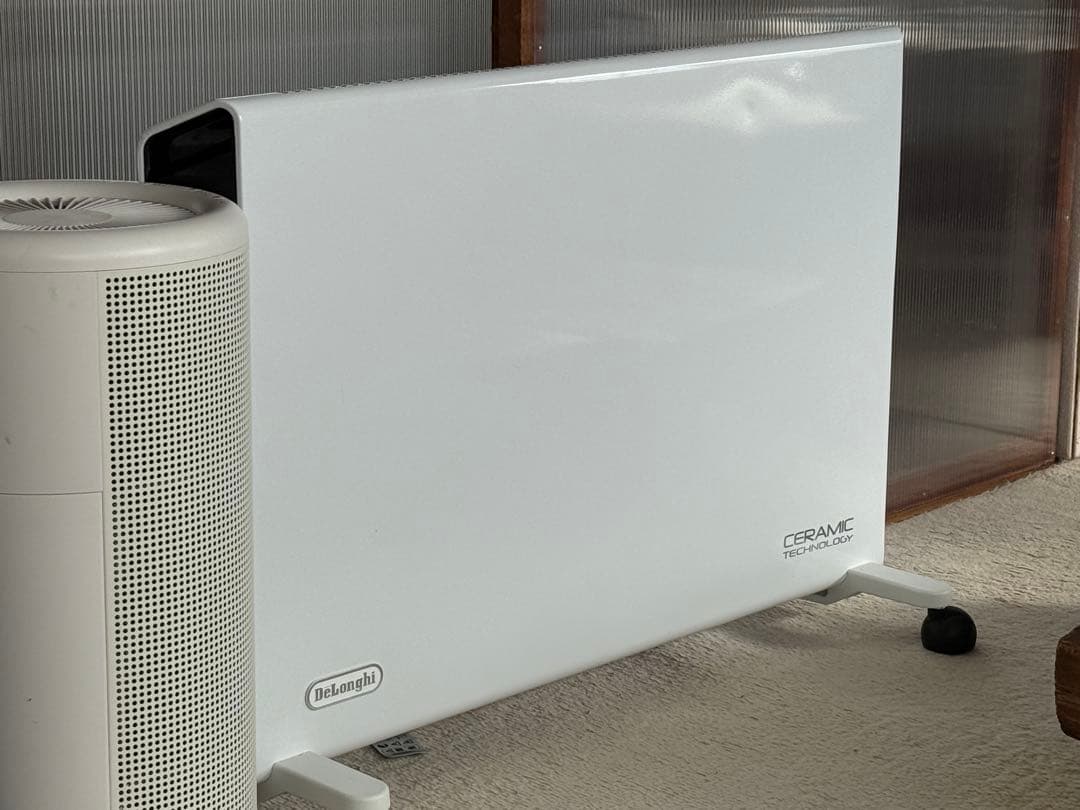 DeLonghi デロンギ コンベクターヒーター HXJ60L12-WH Amazon | デロンギ DeLonghi コンベクターヒーター 8～10畳まで