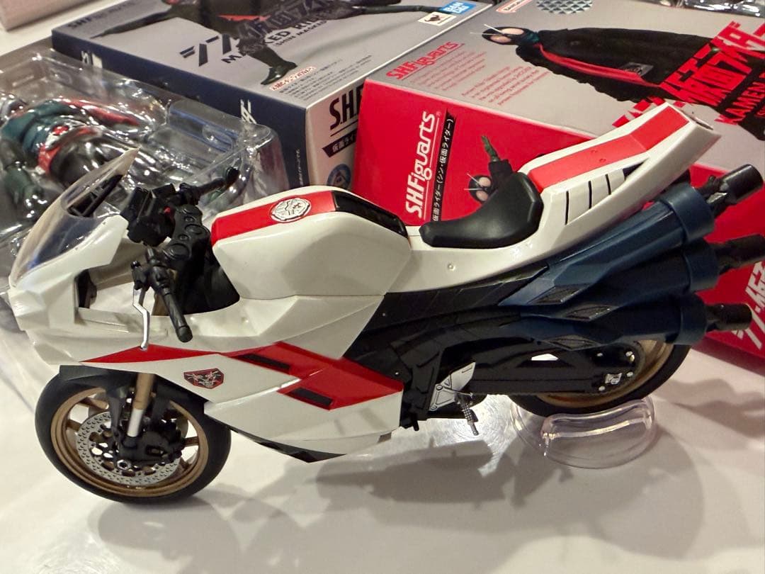 S.H.Figuarts シン・仮面ライダー　仮面ライダー第1号　第2号　本郷