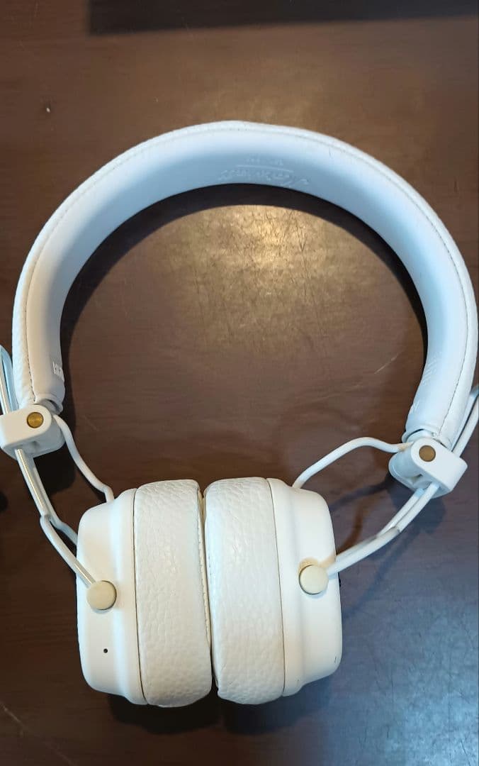 Marshall MAJORⅢ white ヘッドホン【Bluetooth】白 - メルカリ