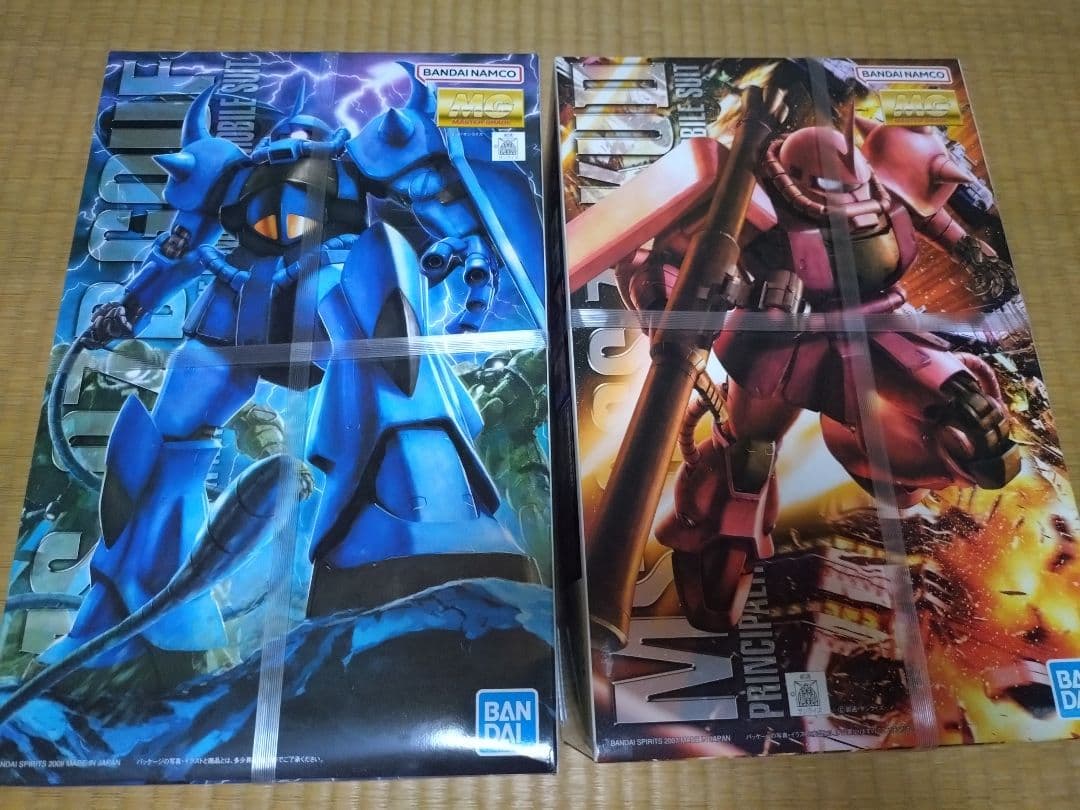 【5%だけ値下げ】MG シャア専用ザク II2.0 ＋グフ2.0 2個セット Amazon | MG 1/100 MS-06S シャア・アズナブル専用 ザクII ver2.0