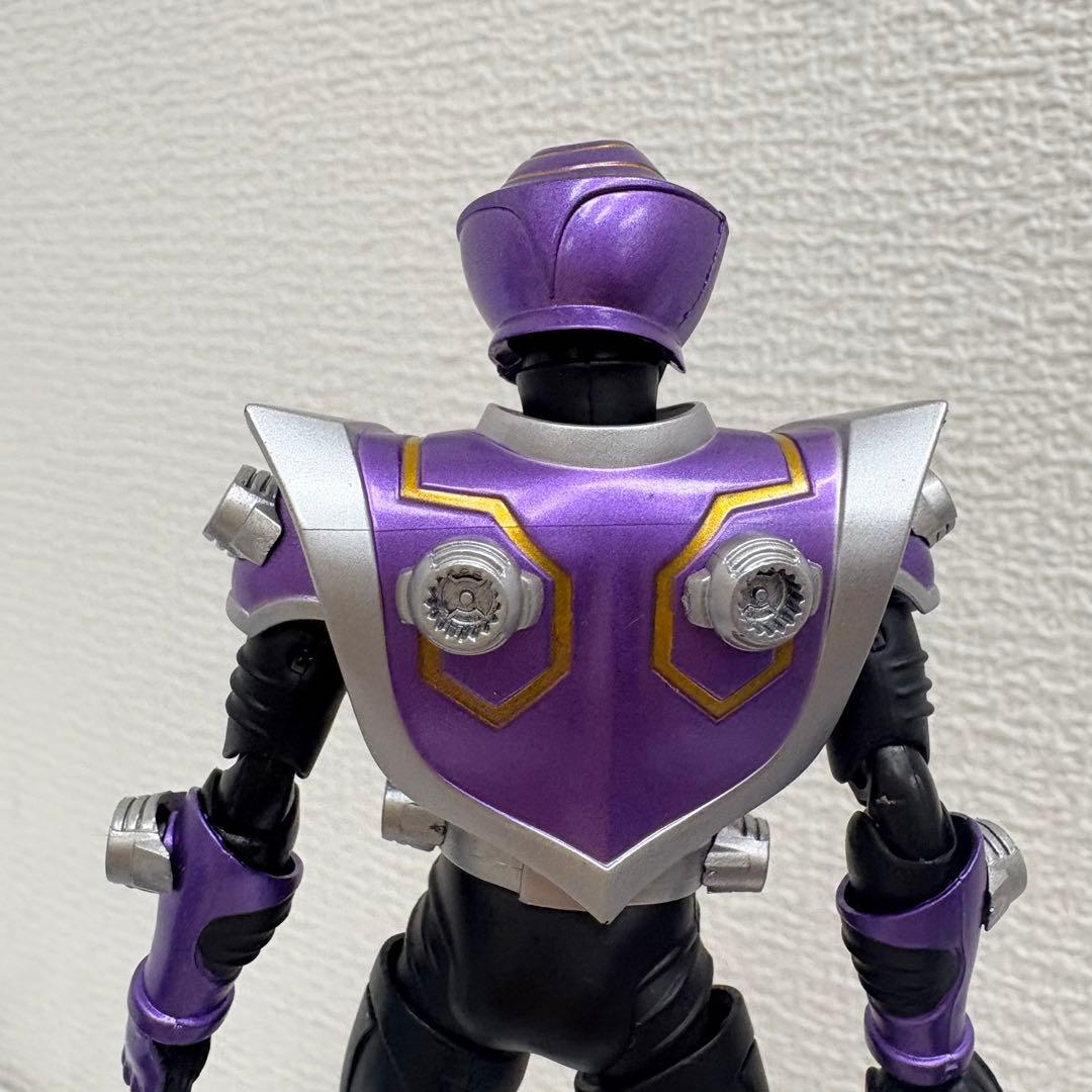 S.H.Figuarts 仮面ライダー王蛇&ナイト 2種セット