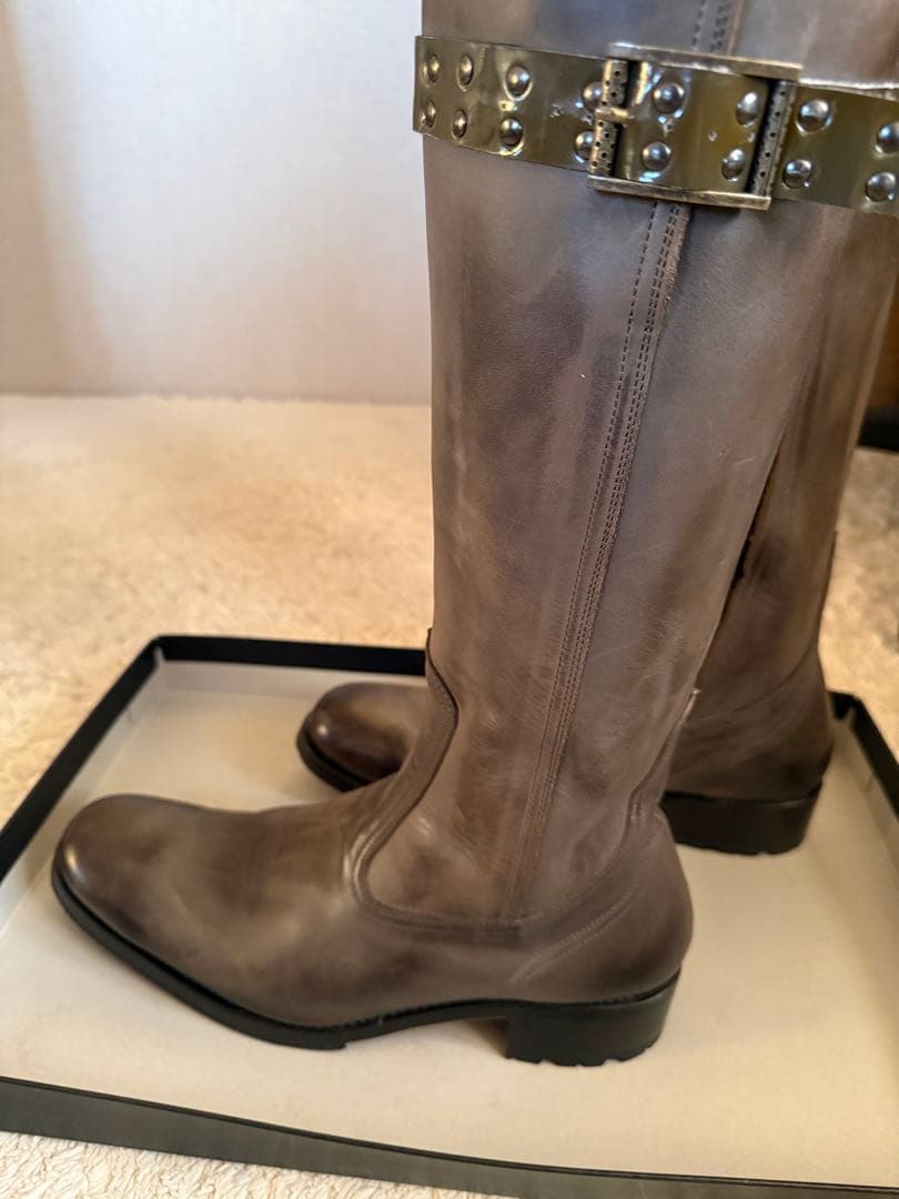 値下げしました】Giftur Crump スタッズ付き ロングブーツ - メルカリ
