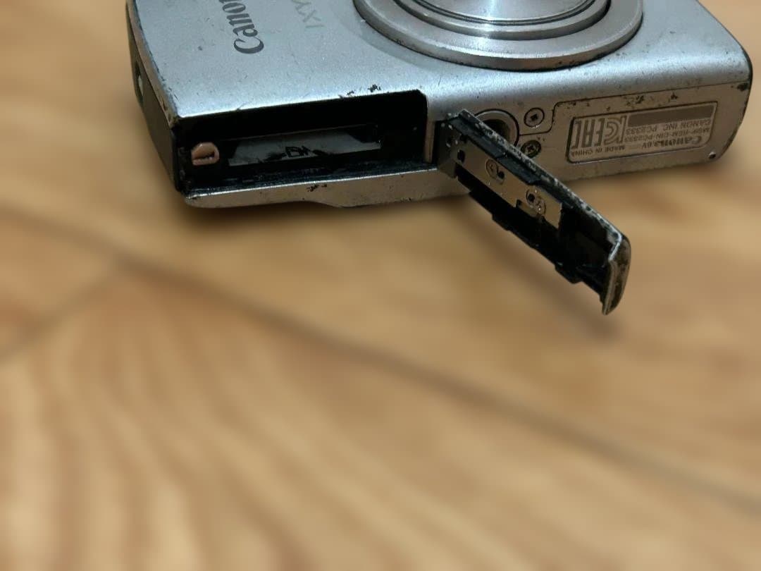 IXY200 Canon キャノン シルバー ジャンク - メルカリ