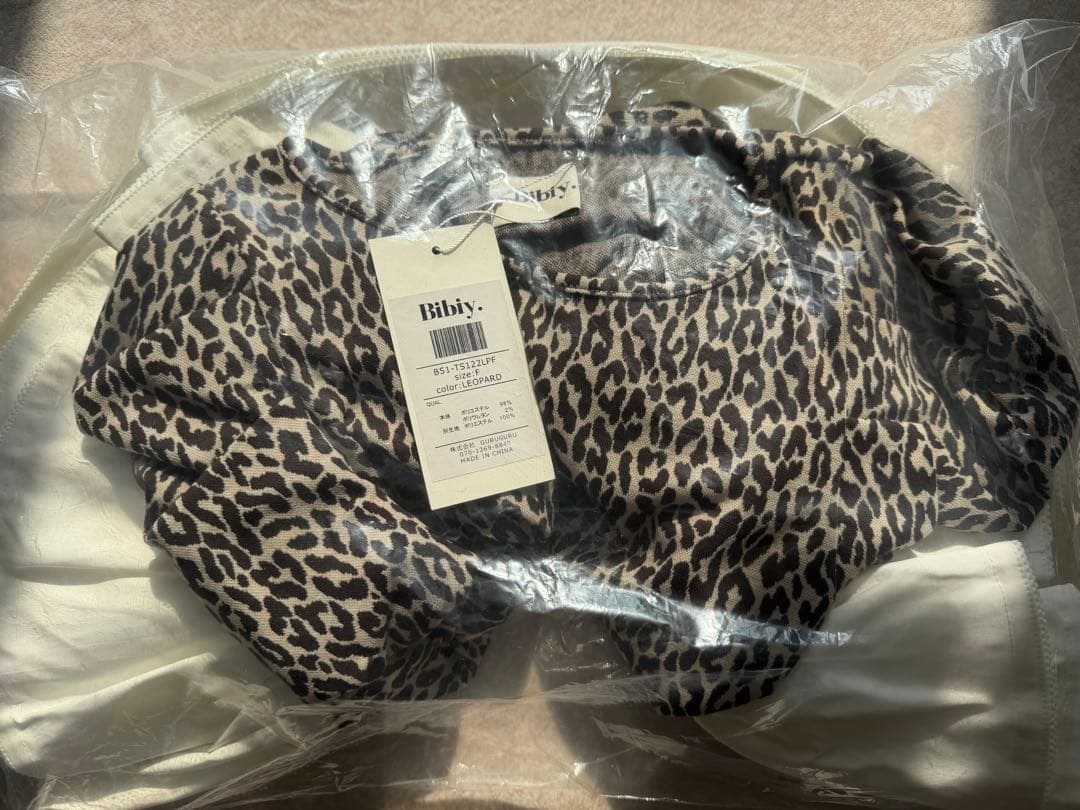 Bibiy. EFFIE PEPURAMU LEOPARD TOP ビビィ - メルカリ