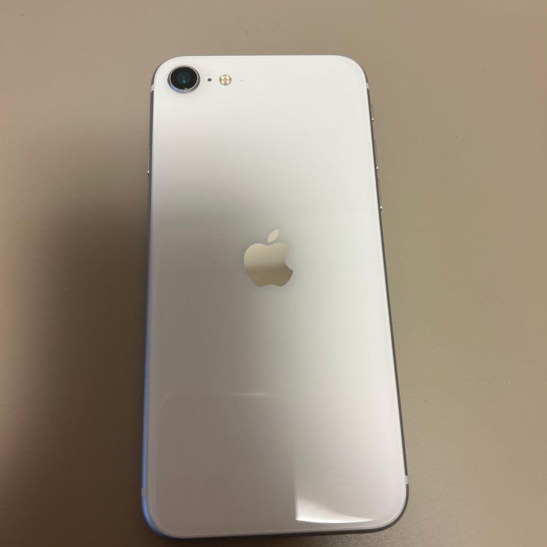 iPhone se 第2世代 ホワイト 箱あり 初期化済みApple - メルカリ