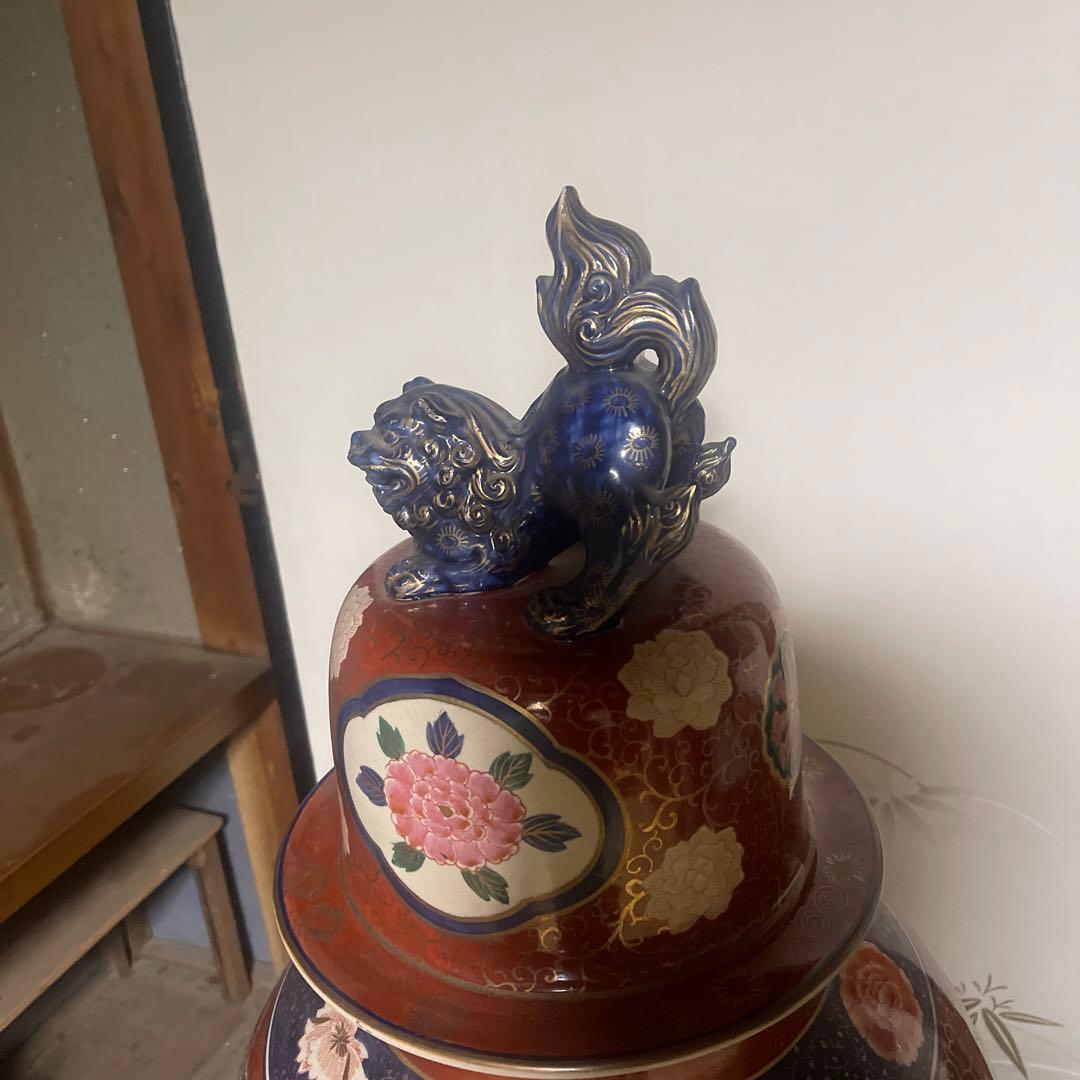 大型陶器花瓶 赤地 花模様 青い獅子 3段壺