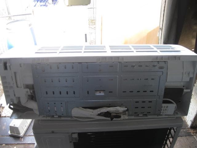 10畳ルームエアコン AT-HA2811-W 2020年製