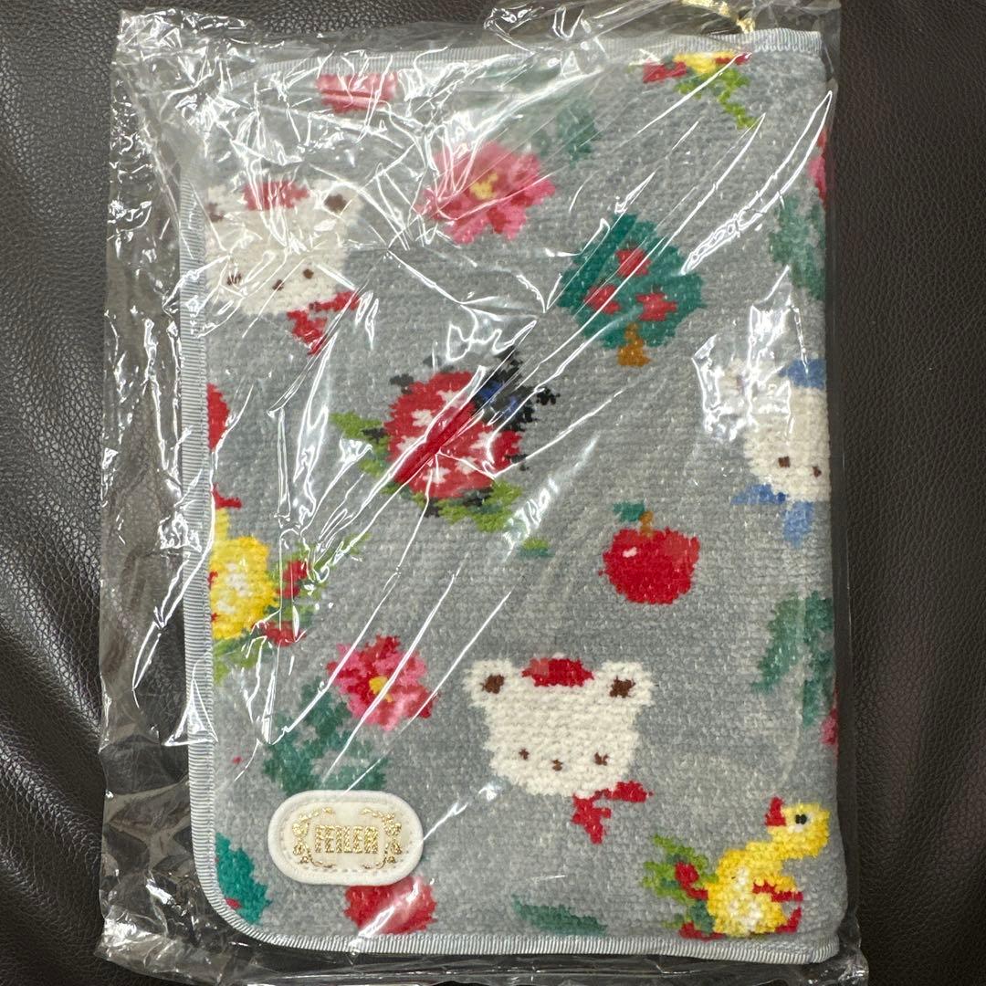 新品未使用フェイラーファミリアマルチケース赤ハイジアップルフォレスト