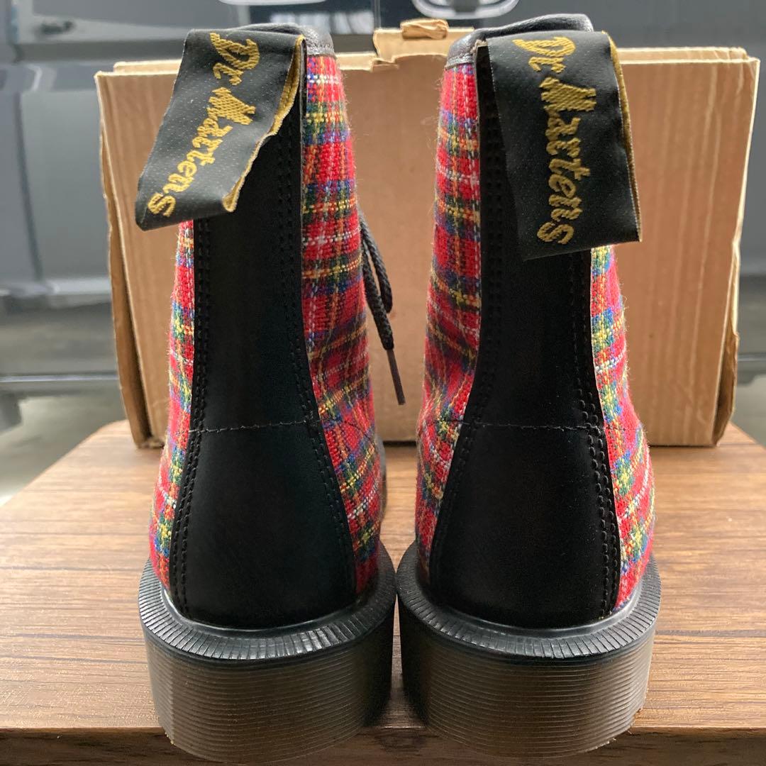 希少☆新品☆英国製ドクターマーチン☆タータンチェック8ホールブーツ