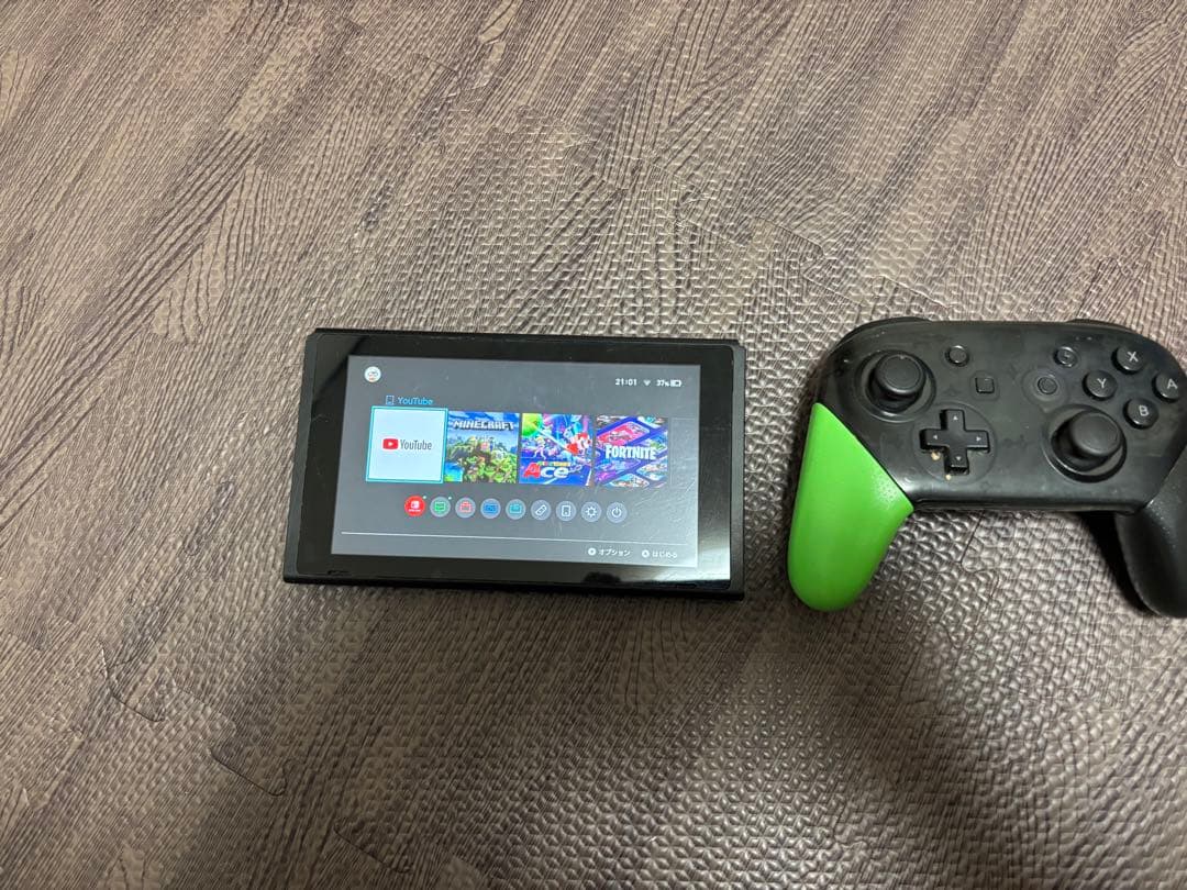 Nintendo Switch 本体 + ワイヤレスコントローラー 株式会社 HORI | ワイヤレスホリパッド for Nintendo Switch グレー