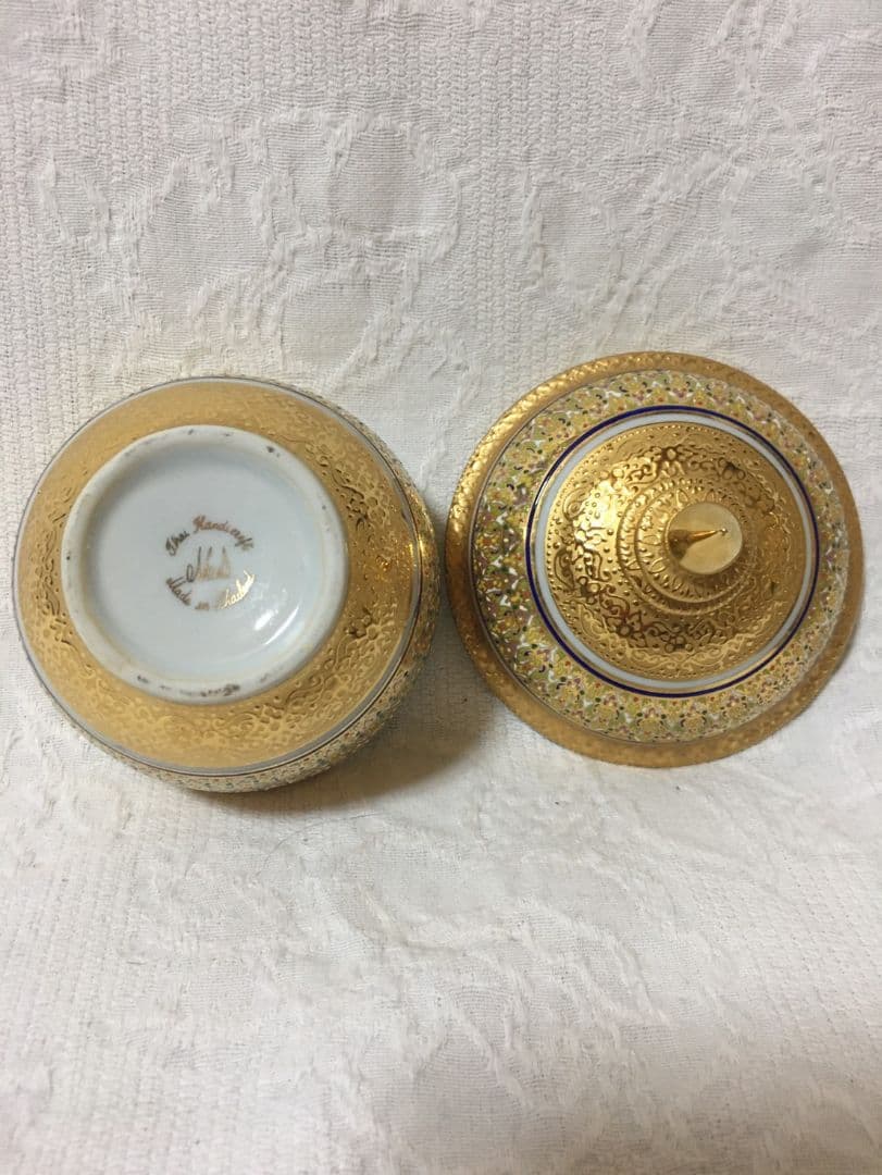 リキ(要プロフ確認)様専用 ベンジャロン焼き タイ製 鯉の置物 花瓶 蓋