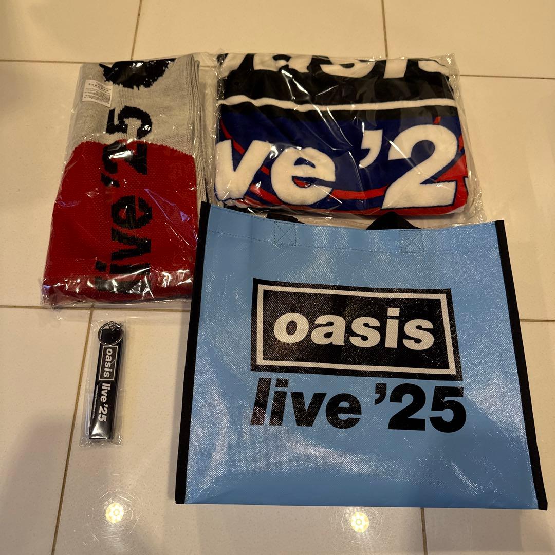 oasis live'25 グッズセット 再来日公演を目前に＜Oasis Live '25＞日本公式ツアー・グッズの全貌が