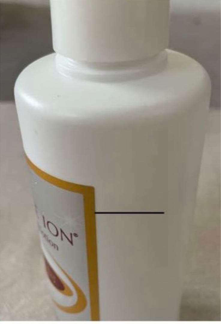 摩訶ゴールドクリーム、ホワイトニングローション 残量8割程 - メルカリ