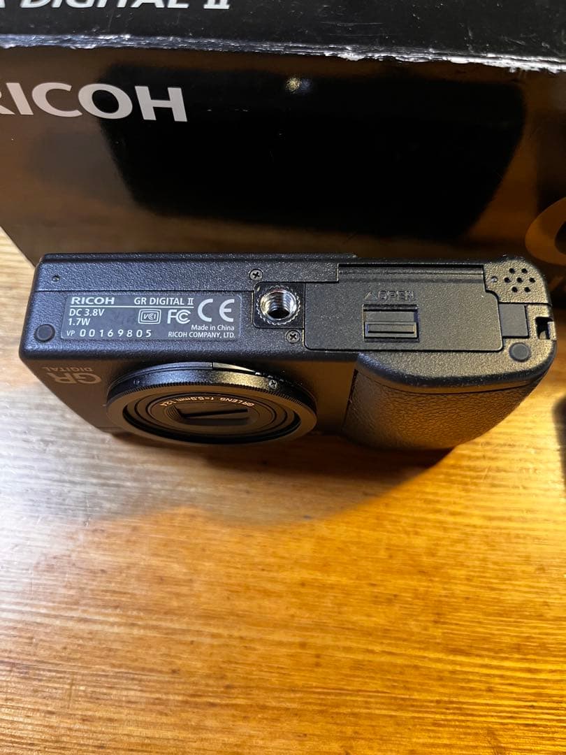 訳ありジャンク品 RICOH GR DIGITAL II 本体と付属品