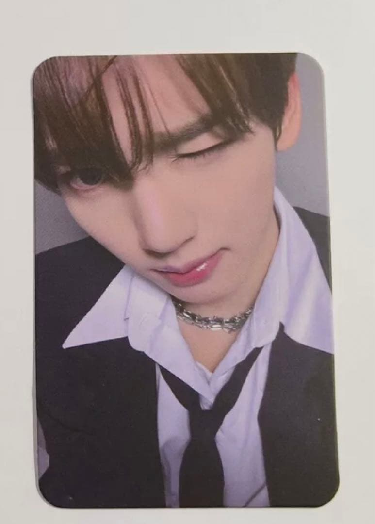 ZB1   ハンユジン 中国 マカオ 入場特典 ZONE トレカDay2 zb1 会場限定 トレカ MD 7000円 購入特典 ハンユジン - メルカリ