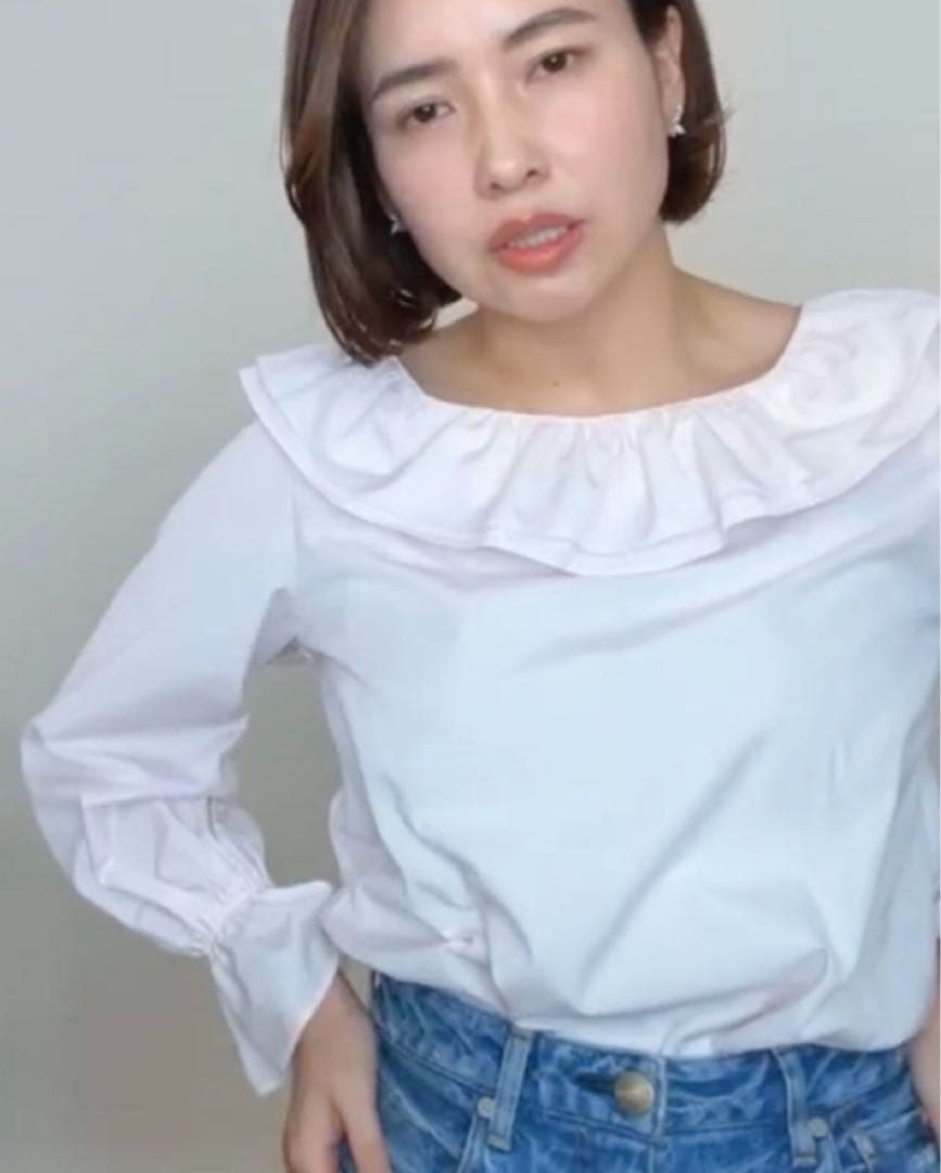 ✨新品未使用✨OHGA✨ラッフルショルダーブラウス✨ホワイト♡完売品