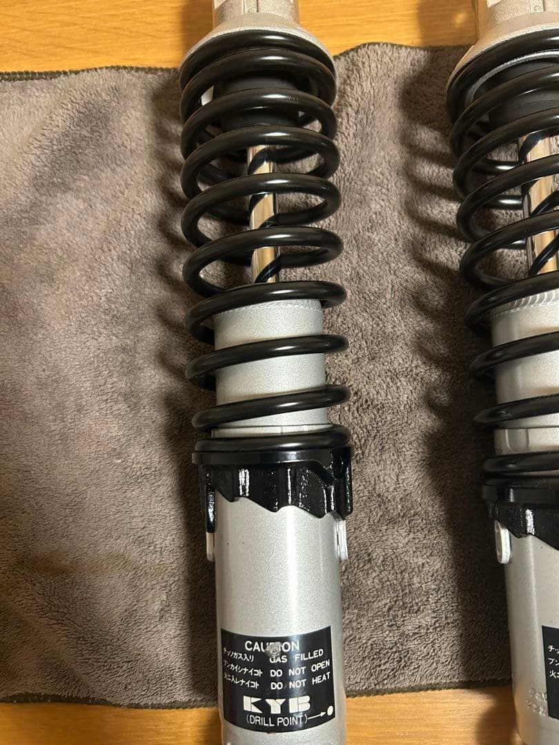 磯野かつお様 KYB TGS325 SR400 SR500 - メルカリ