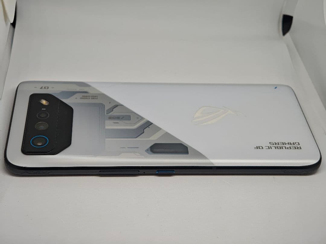 年末限定値下げ】ROG Phone 7 16GB/512GB ホワイト