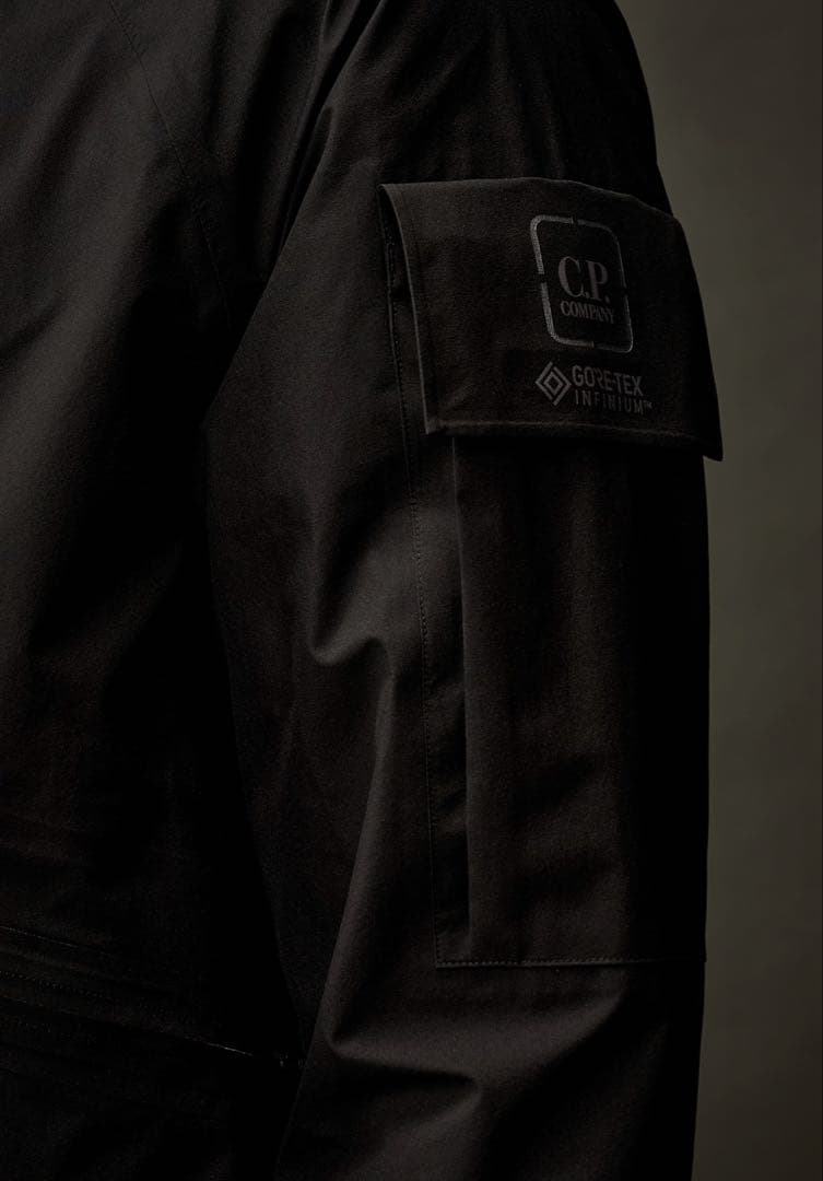 c.p.company シェルジャケット　ゴアテックス oddf