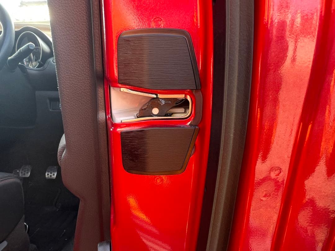 アイシン】ドアスタビライザー＋取付ボルトセット ZC33S スイフト