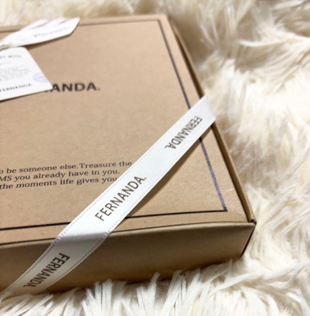 フェルナンダ イチゴショコラ ギフトボックス 新品未使用 - メルカリ