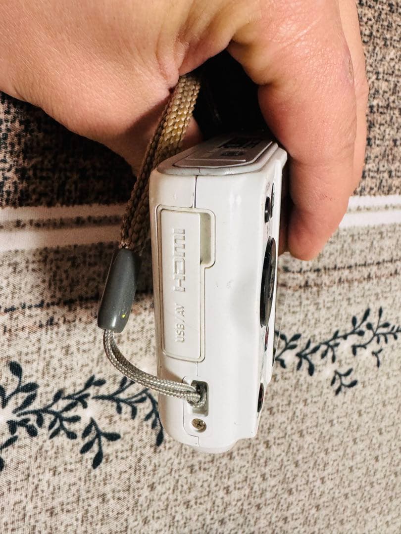 CASIO EXILIM HS ホワイト コンパクトデジタルカメラ - メルカリ