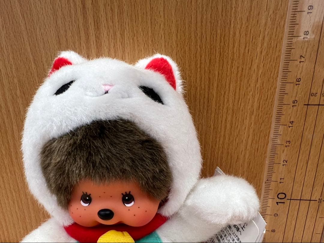 タグ付き・美品】モンチッチ 招き猫 開運Ver.／ぬいぐるみ／赤座布団付き