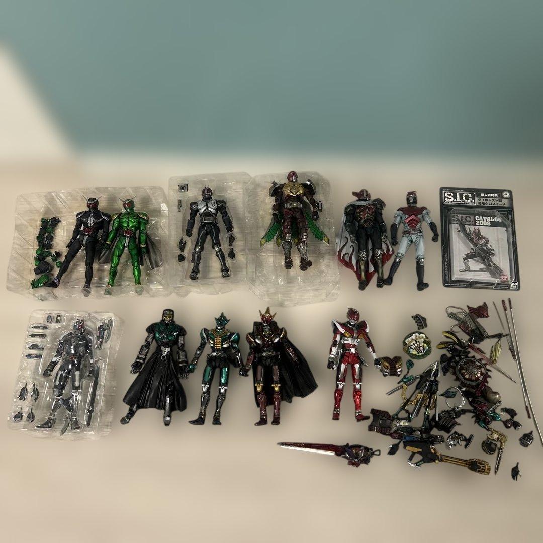 日*0様 t935 仮面ライダー S.I.C. フィギュアセット 11体 ジャン 日*0様 t935 仮面ライダー S.I.C. フィギュアセット 11体 ジャン