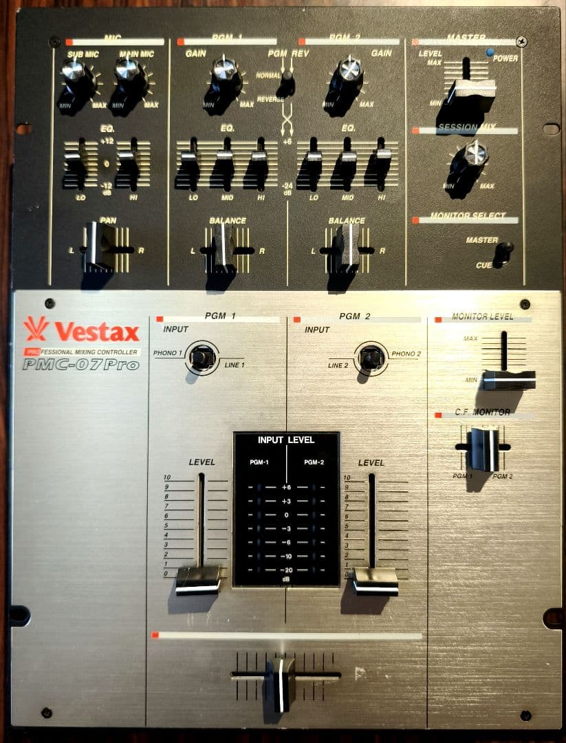 Vestax PMC-07Pro LEDブルーカスタム つまみ•ノブ交換 中古 - メルカリ