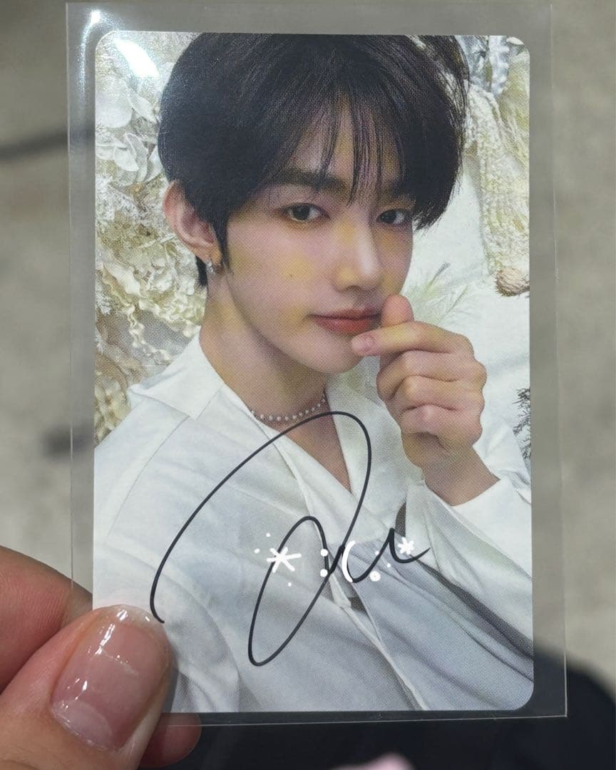 zb1 ゼベワン ジャンハオ ハオ 会場限定 新譜 サイン トレカ 最安値 zb1 会場限定 FC トレカ ジャンハオ - メルカリ