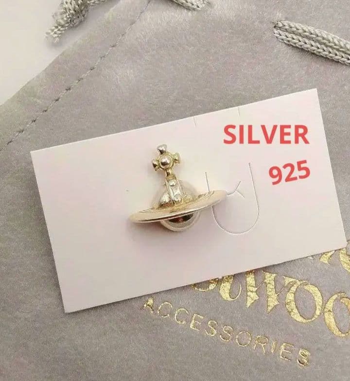 Vivienne Westwood 925 ソリッドオーブ 片耳ピアス - メルカリ