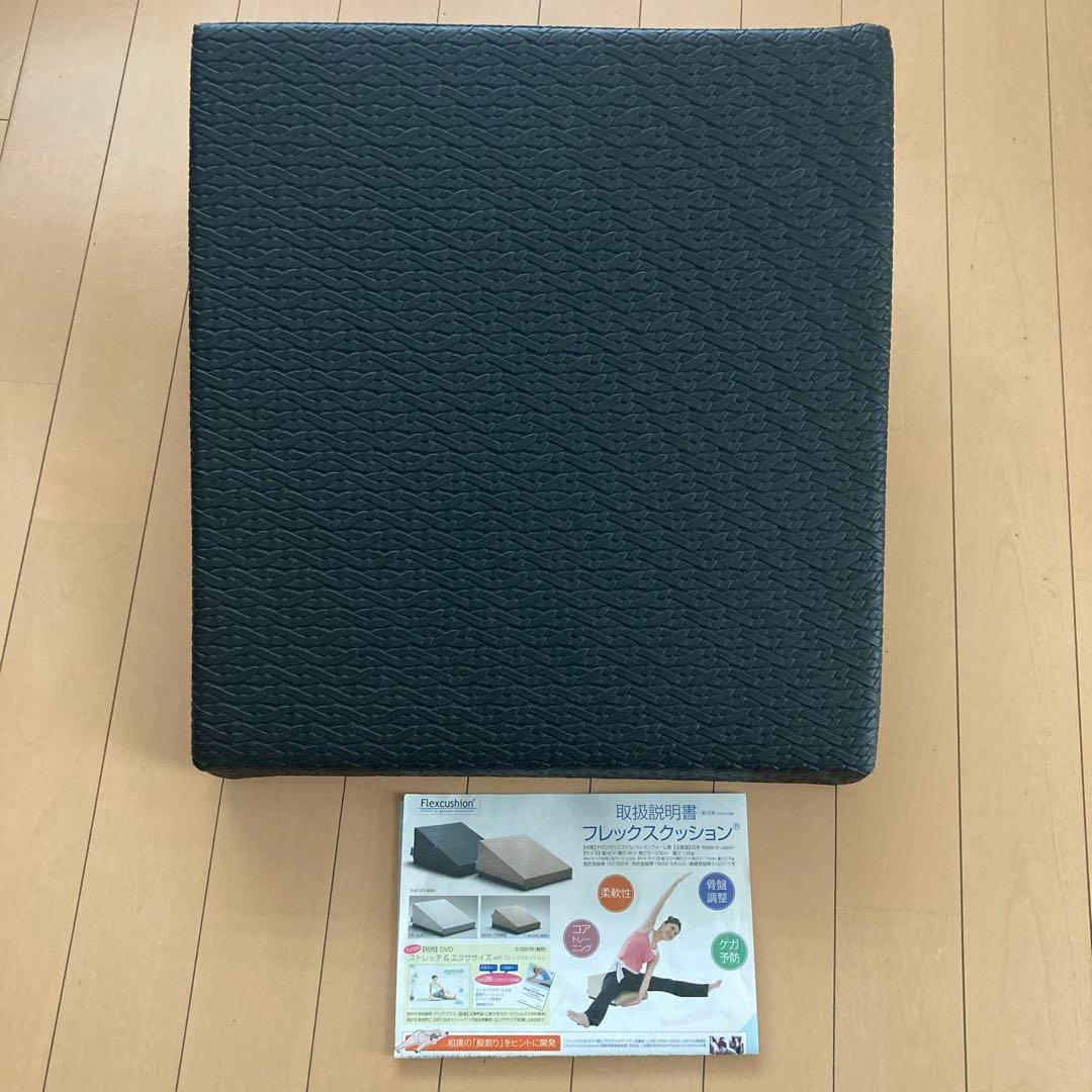 サンテプラス　フレックスクッション　トレーニング用 ブラッククッション Amazon.co.jp: サンテプラス フレックスクッション(ブラック) FC-A402K