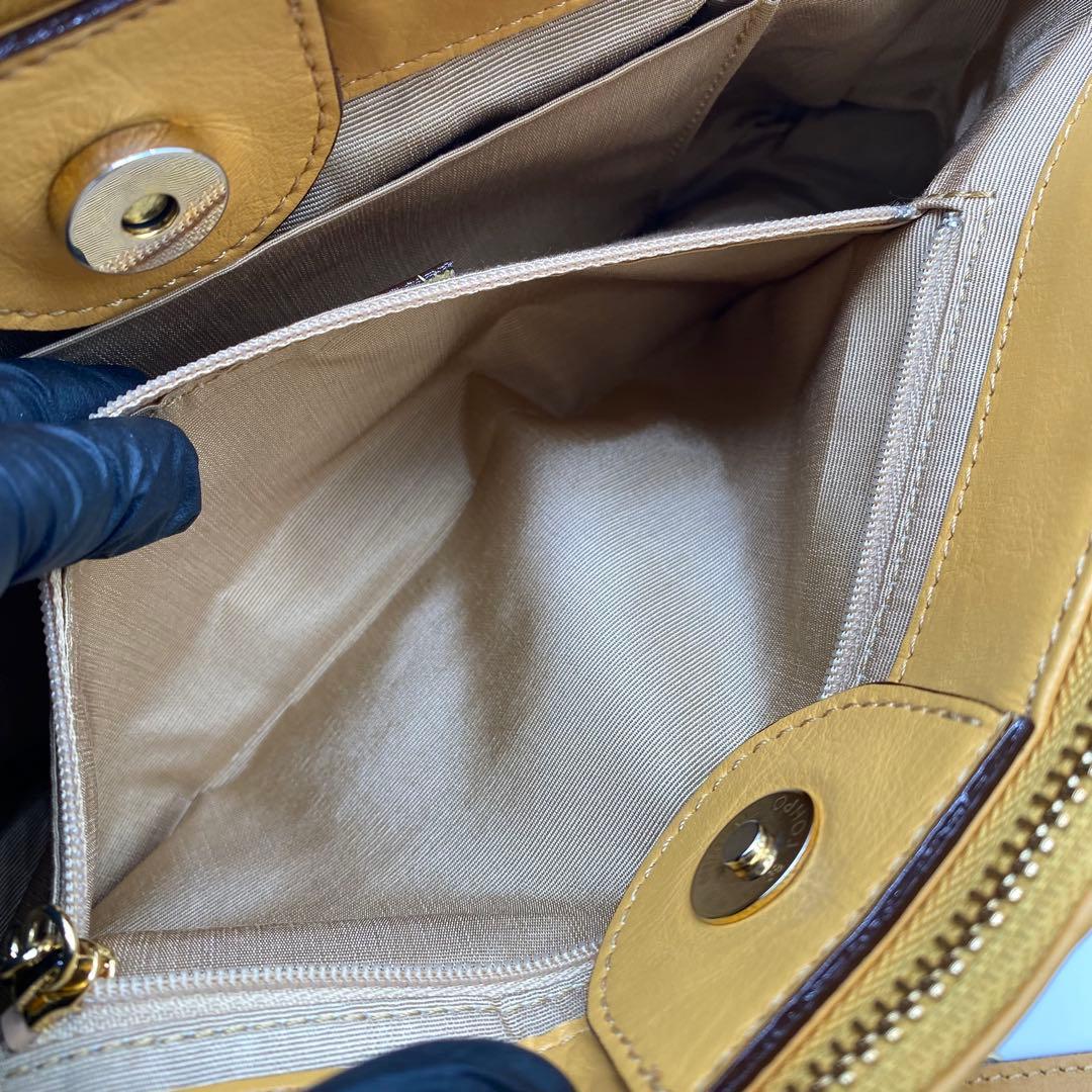 美品】ロベルタディカメリーノ ショルダーバッグ ミヌエット ハニー