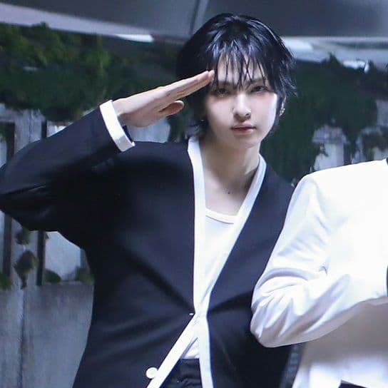 EPEX コンカイベント ミュー サイン入りポラロイド - メルカリ