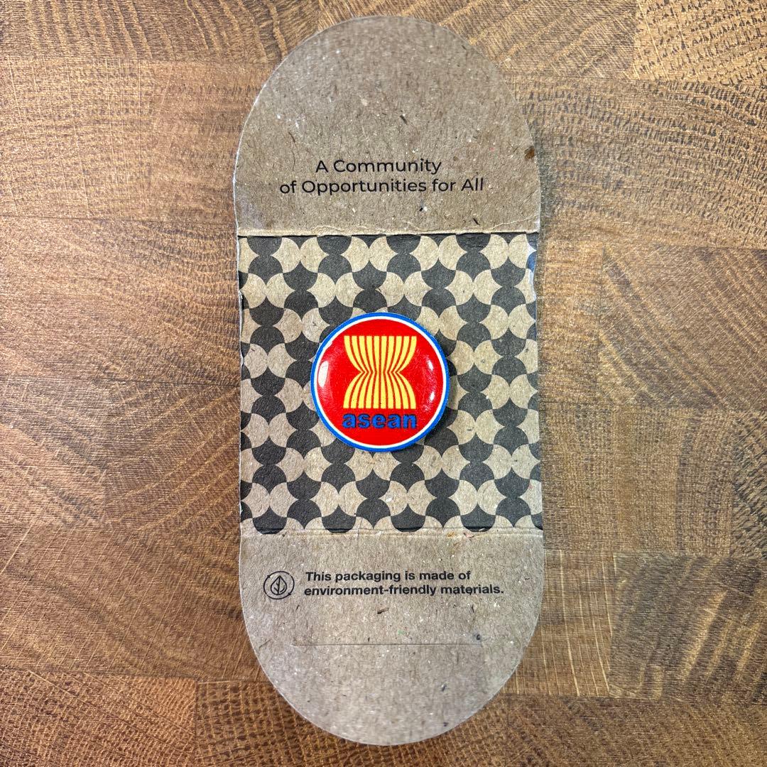 大阪関西万博 非売品 EXPO 2025 ASEAN公式ピンバッジ - メルカリ