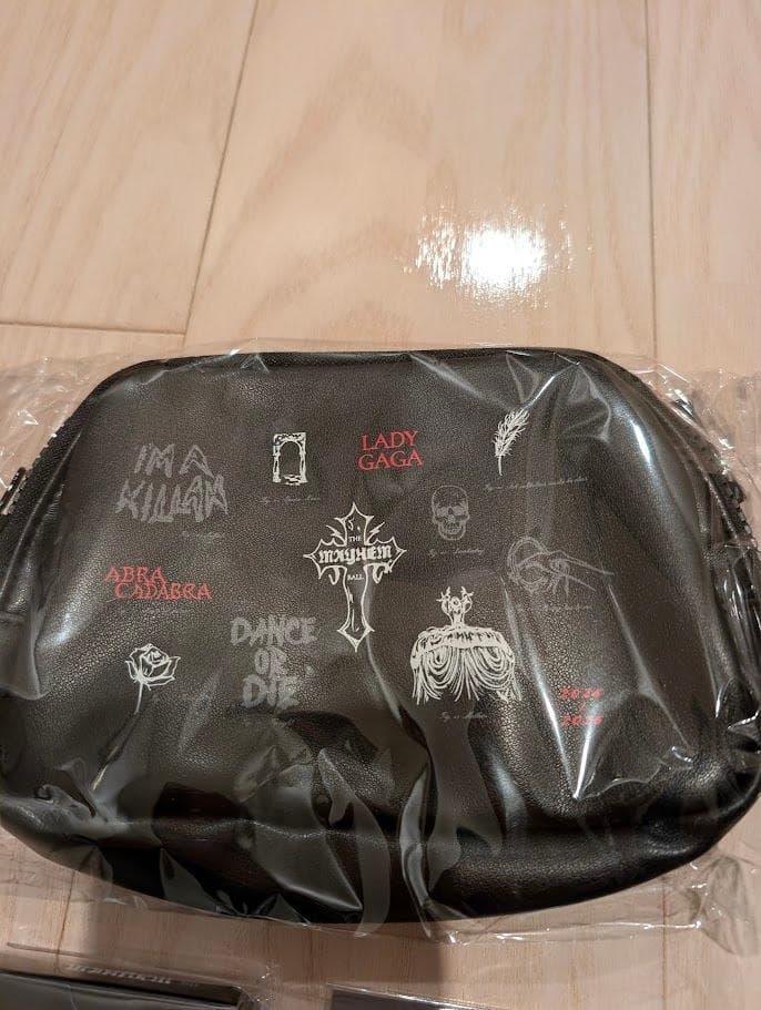 新品】Lady Gaga VIP GOLD MERCH 2026レディガガ - メルカリ