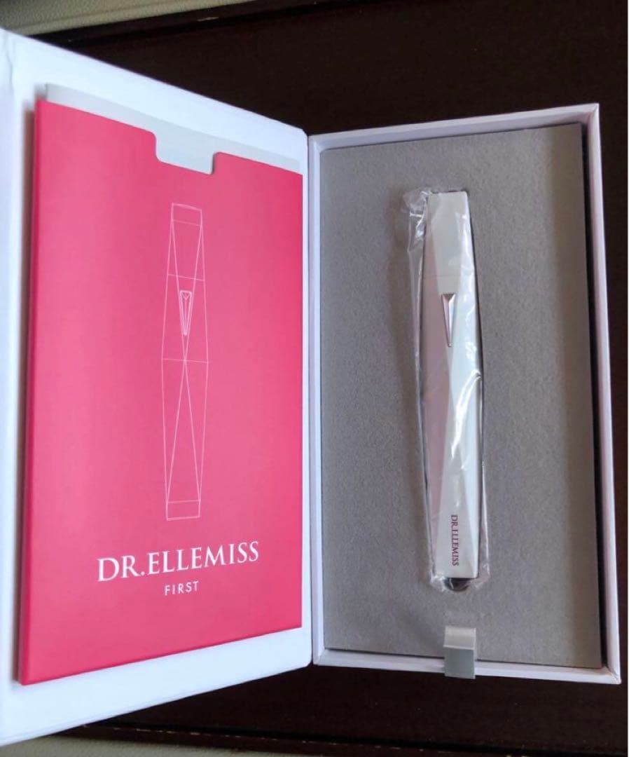 お値下げ交渉可！お早い方優先！試用美品☆目元口元用美容機DR.ELLEMISS