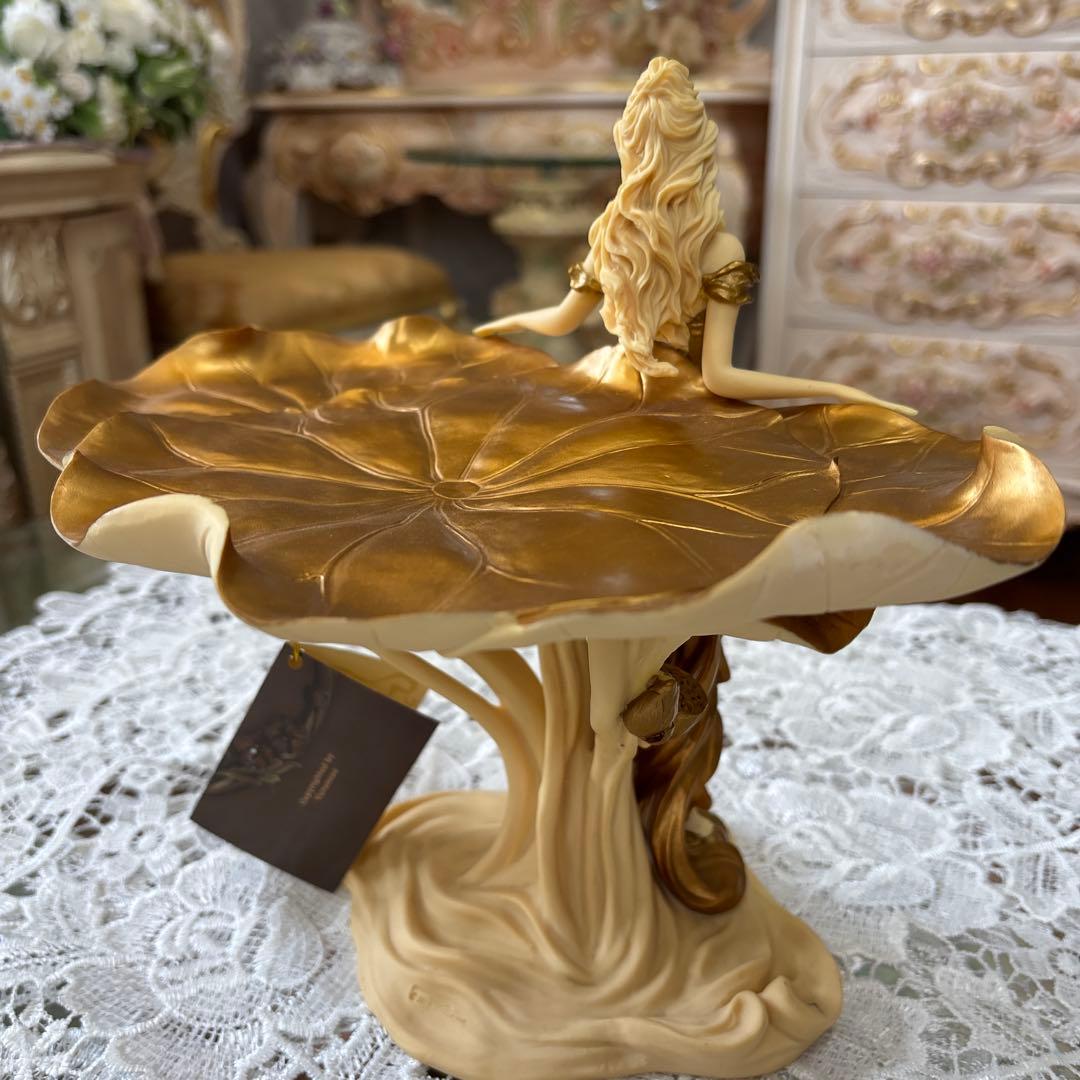 百合の壁掛けスワッグ・女神アクセサリーコンポート・2点 ご予約済