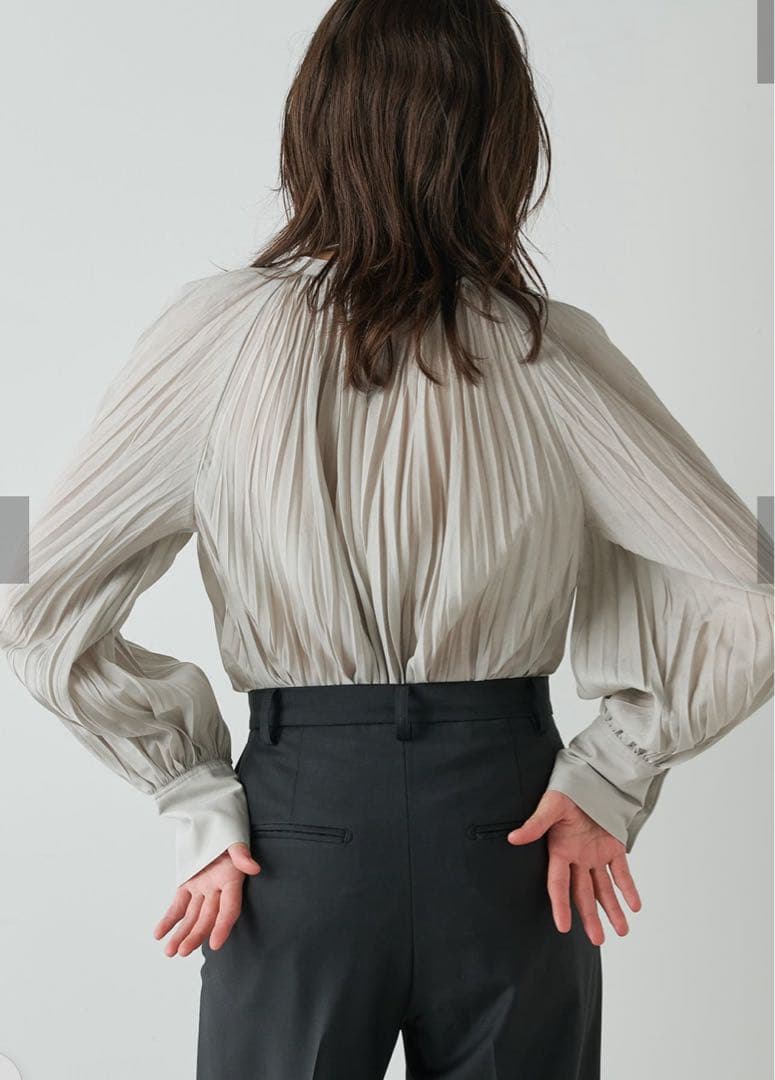 Whim Gazettコットンシルクテシボリブラウス - メルカリ