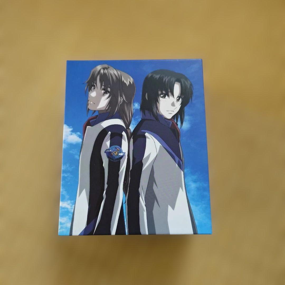 「蒼穹のファフナー EXODUS Blu-ray BOX／初回限定版７枚組」 蒼穹のファフナー EXODUS Blu-ray BOX〈初回限定版・7枚組〉 - メルカリ