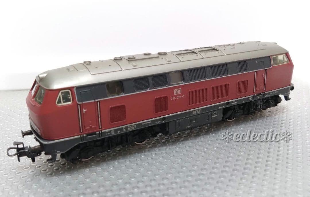 【ヴィンテージ】MARKLIN DB 216 025-7 ディーゼル機関車 Marklin H0 3075 V2 Diesellocomotief BR216 van de DB - Modeltreinshop