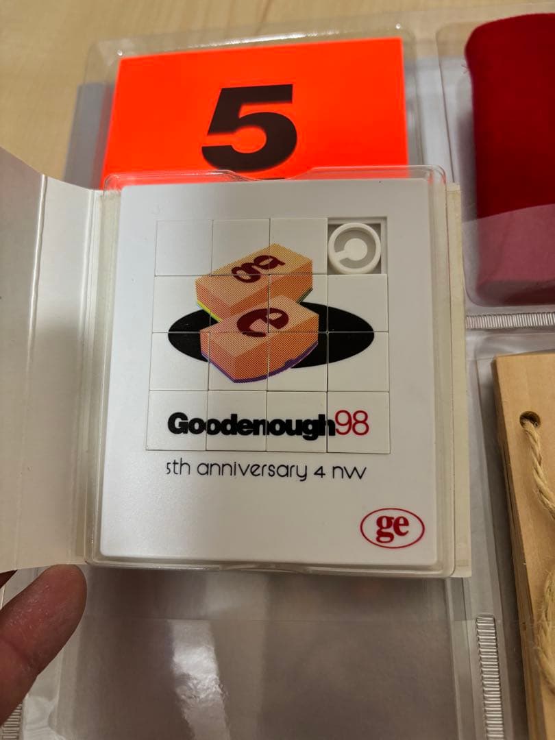 NOWHERE 6th ANNIVERSARY アートブック - メルカリ