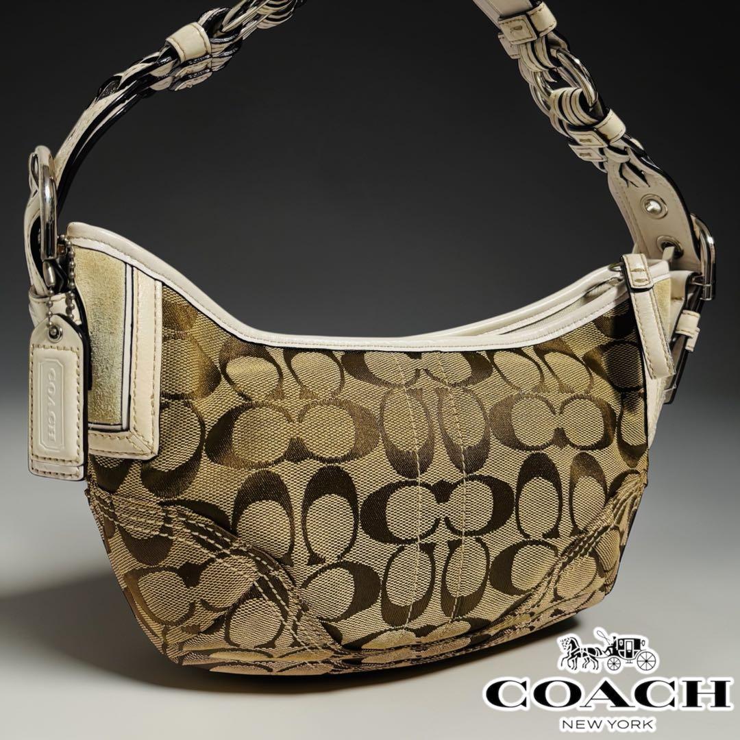 コーチ ワンショルダー 肩掛け ホーボー ハーフムーン シグネチャー