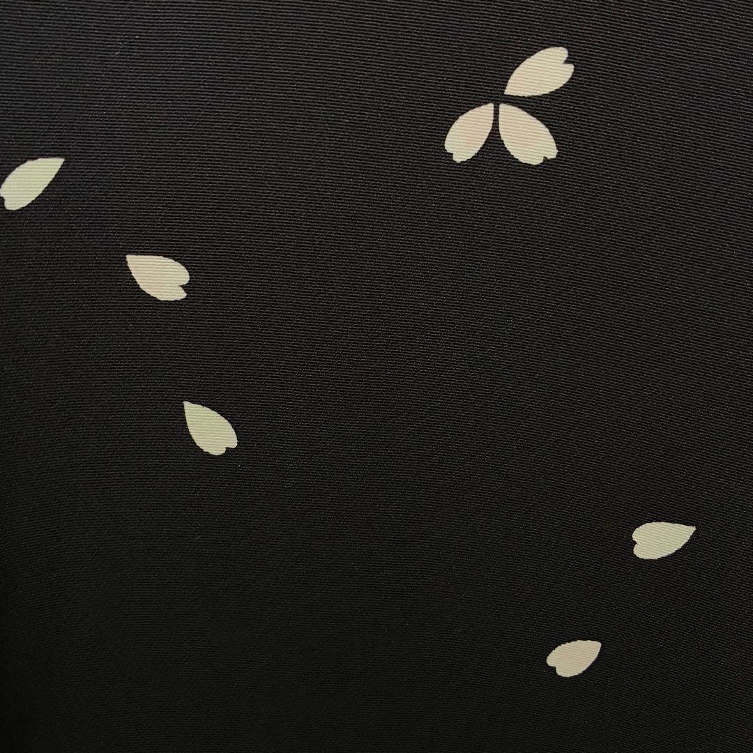 D218 桜 花弁 黒地 正絹 着物 袷 極美品 - メルカリ